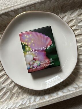 NWT Half Magic Blushing Lizard Eyeshadow